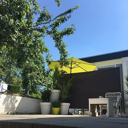 De Tuinkamer-----Prive Diner Op De Kamer Mogelijk!!! Hoogeveen Exterior foto